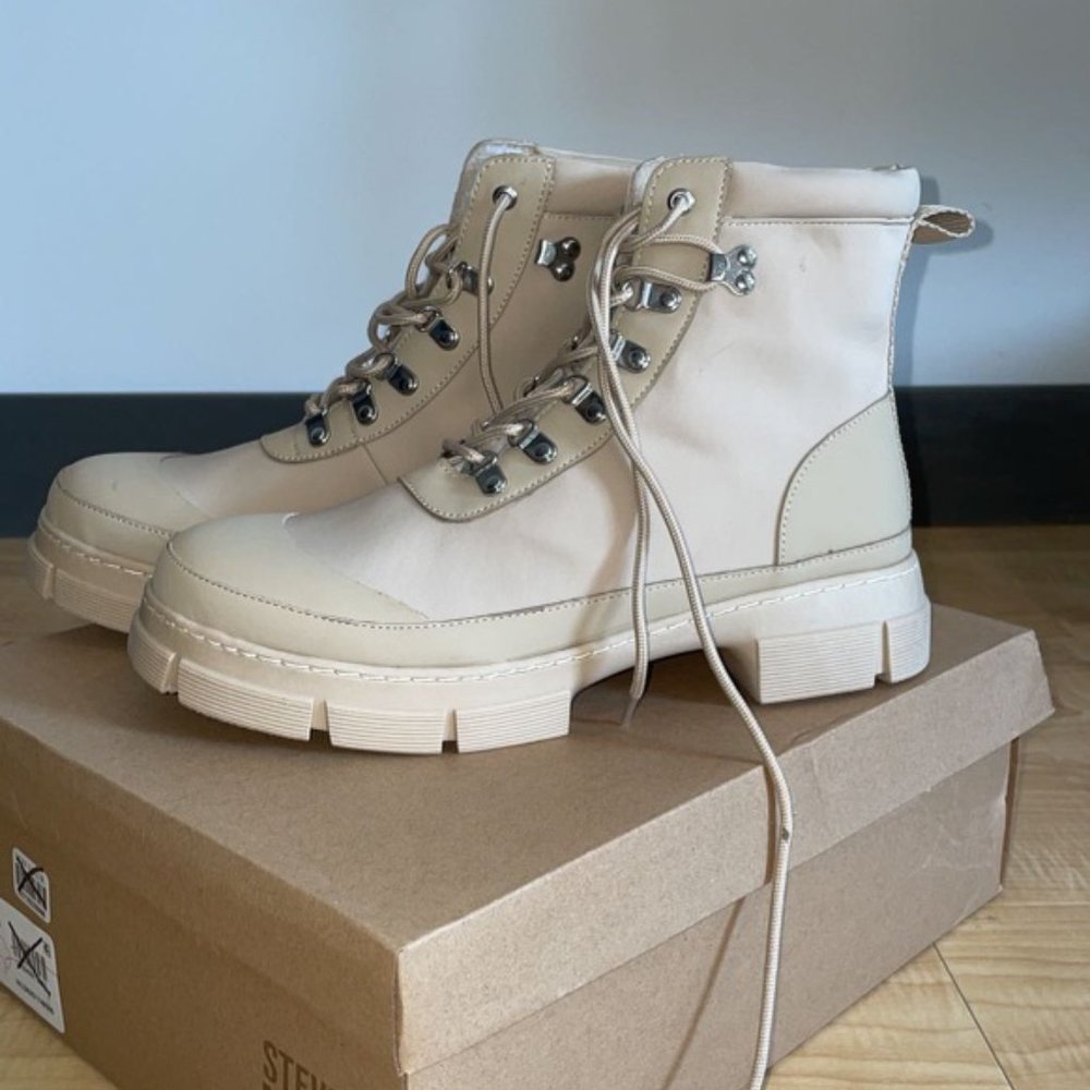 Steve Madden Hildy Tan Boots